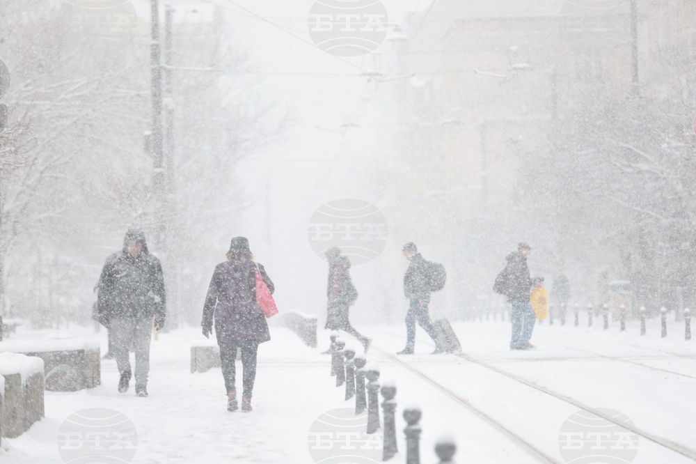 Зима - снеговалеж