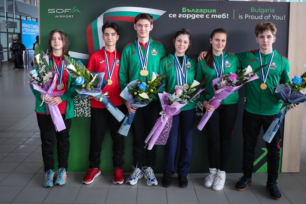 Президентът на европейската стрелба поздрави Весела Лечева за успеха на младите български състезатели на Евро 2025 в Талин