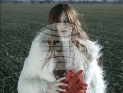 Ваня Щерева представя новата си песен „Пак ще се влюбиш“, снимка – екип Ваня Щерева