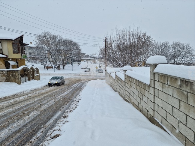 На шест контролно-пропускателни пункта в Разград ще се ограничава движението на камиони над 12 тона без вериги