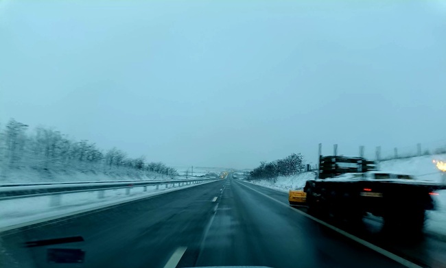 Пътят Обзор - Слънчев бряг остава затворен