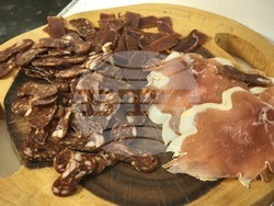 Състоя се втора среща на любители на български месни деликатеси в Англия