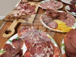 Състоя се втора среща на любители на български месни деликатеси в Англия