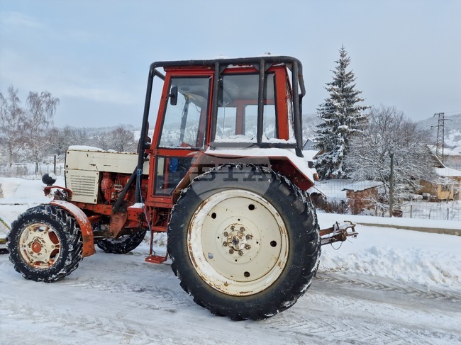 Общо 15 екипа на снегопочистващата фирма работят на терен в Самоков