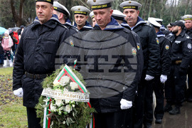 Варна - паметник - 152 години от гибелта на Апостола