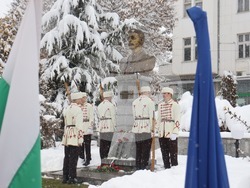 Попово - Васил Левски - почит