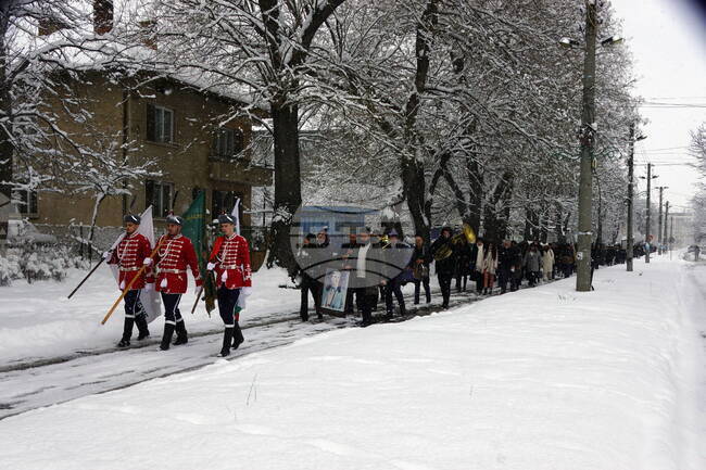 Град Левски почете Апостола на свободата с възпоменателно шествие