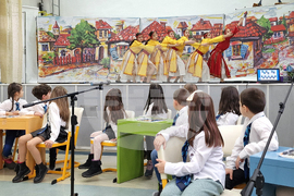 Разград - Основно училище „Васил Левски” - ученици - урок