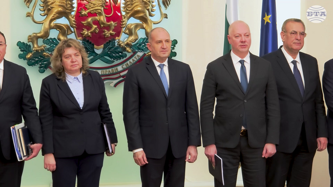 Употребата на наркотици от младите хора застрашава бъдещето ни като нация, каза Румен Радев