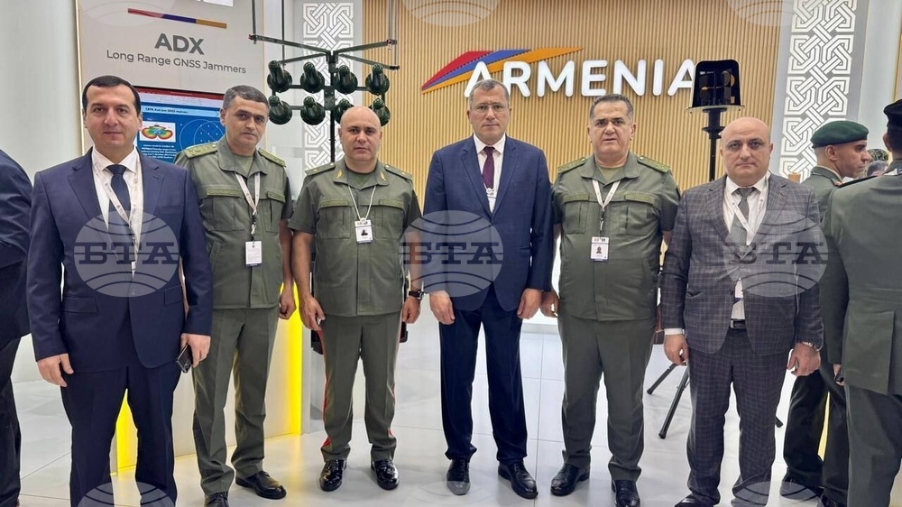 АРМЕНПРЕС: Делегация на Министерството на отбраната на Армения пристигна на военнотехническо изложение в Абу Даби