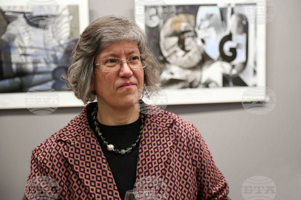 Бургас - Регина Далкалъчева - „КриптоГрафики" - изложба