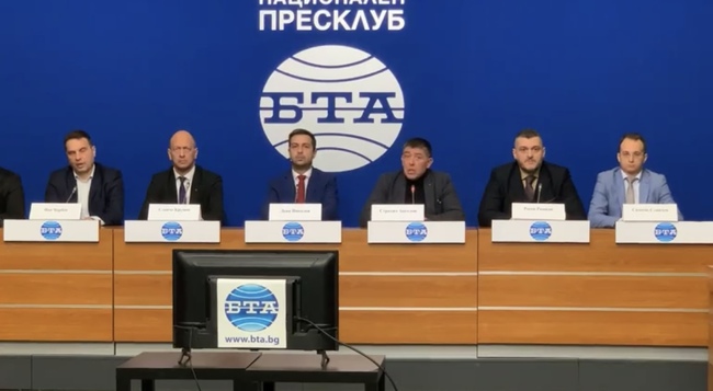 Деян Николов: Подкрепете ни на протеста в събота, бъдещето е в нашите ръце