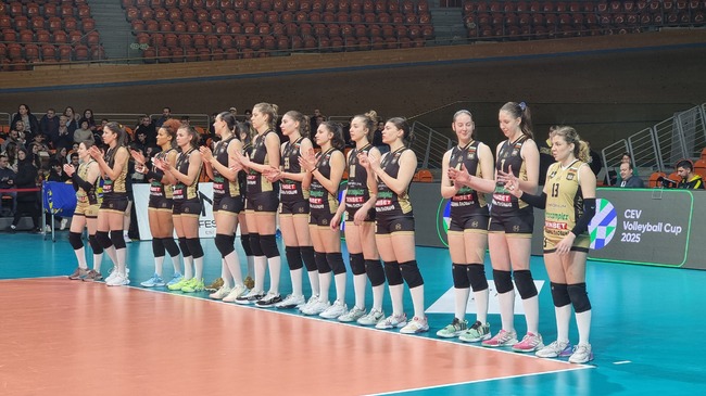 Шампионът Марица (Пловдив) стартира с победа полуфиналната серия срещу ЦПВК в Националната волейболна лига за жени