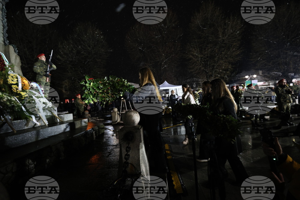 Карлово - 152 от гибелта на Васил Левски - почит