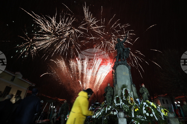 Карлово почете 152 г. от гибелта на Апостола и се поклони пред делото му 