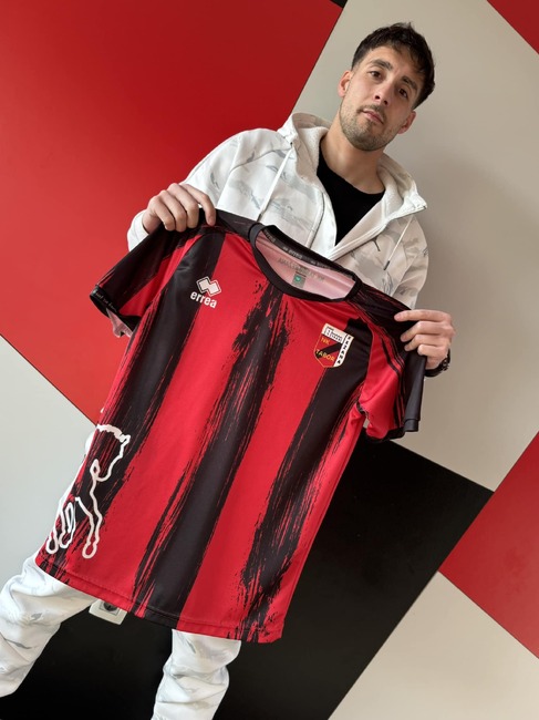 Нападателят Илия Димитров беше представен като ново попълнение на словенския Табор (Сежана)