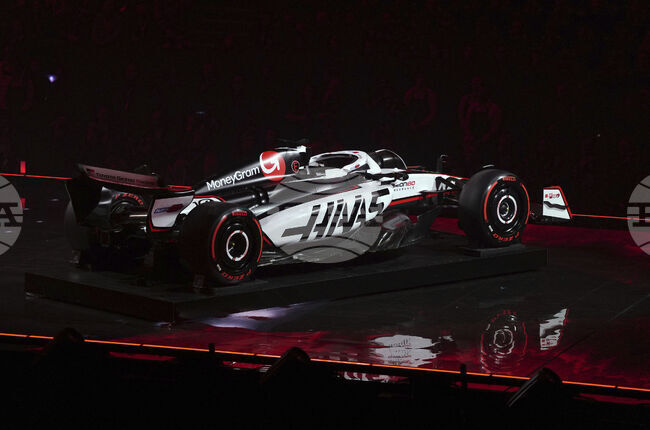 Отборът на Хаас показа болида си за новия сезон във Формула 1