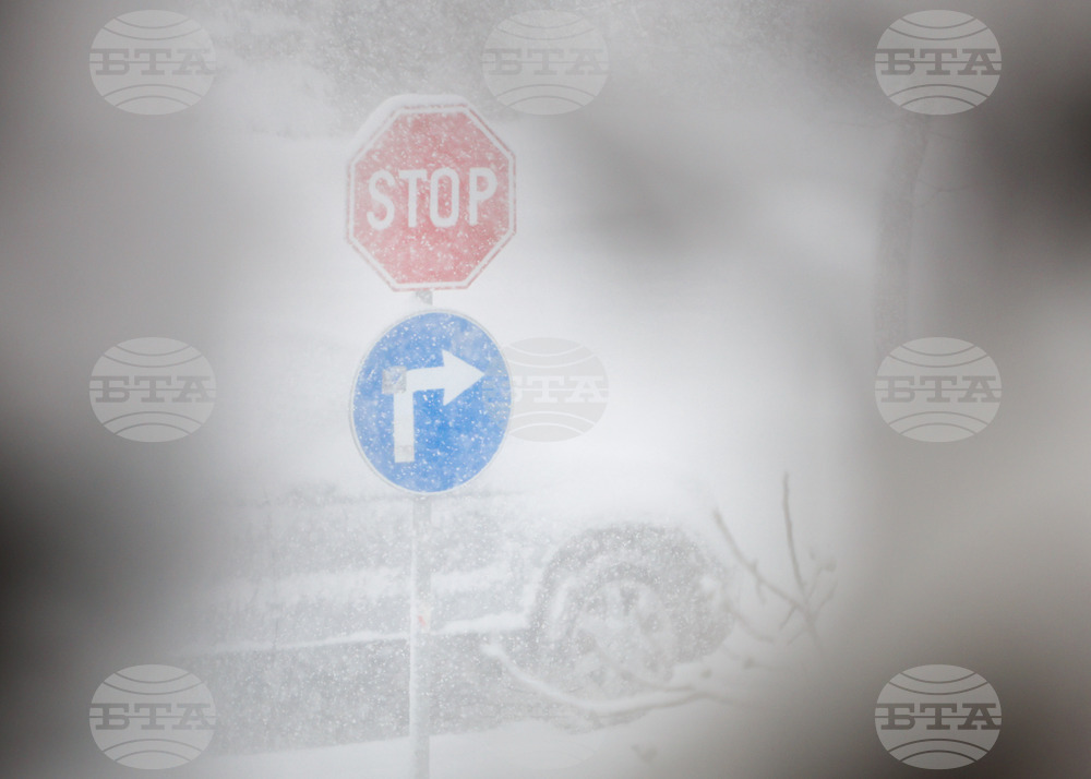 Бургас - снеговалеж