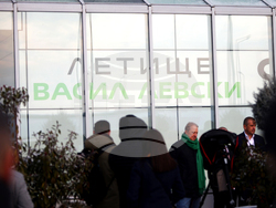 Летище „Васил Левски“ - София - преименуване