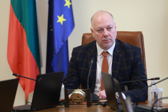 Росен Желязков ще участва в извънредното заседание на Европейския съвет в Брюксел, преди това евролидерите ще разговарят с Володимир Зеленски