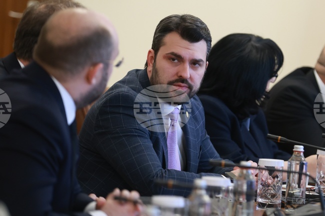 Bulgaria Hasn’t Imposed Sanctions on Russia Beyond EU Restrictive Measures