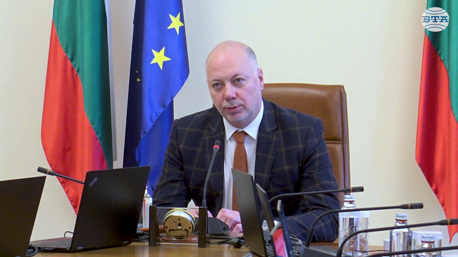 Управленската програма на правителството е готова, ще бъде разгледана тази седмица на заседание на Министерския съвет, каза Росен Желязков
