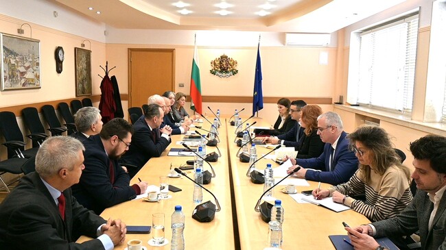 АОБР и министърът на икономиката и индустрията Петър Дилов ще изготвят план за работа на Националния икономически съвет и мерки за ускоряване на икономическия растеж