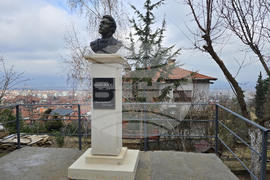 Петрич - Васил Левски - годишнина - паметник