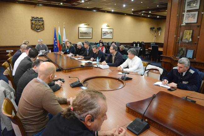 Община Варна: Кметът Благомир Коцев налага санкции на фирмата за несправяне със зимната поддръжка 