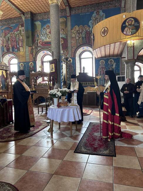 Доростолският митрополит Яков отслужи в катедралния храм в Силистра панихида по повод 152 години от обесването на Васил Левски 