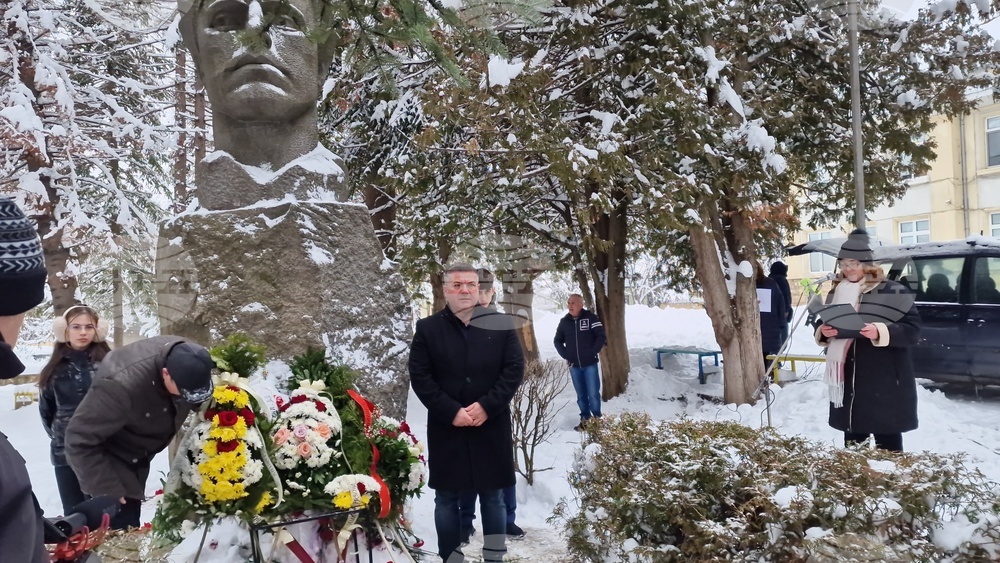 Разград - Васил Левски - паметник