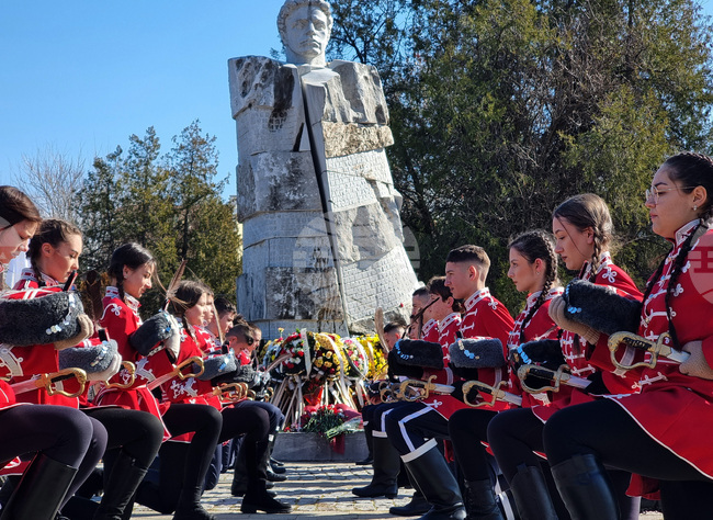 Кърджалийци почетоха Васил Левски и отбелязаха 152 години от обесването му
