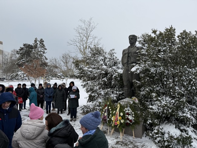 Балчик, Генерал Тошево и Тервел отбелязаха 152 години от кончината на Апостола на свободата с поднасяне на венци и цветя