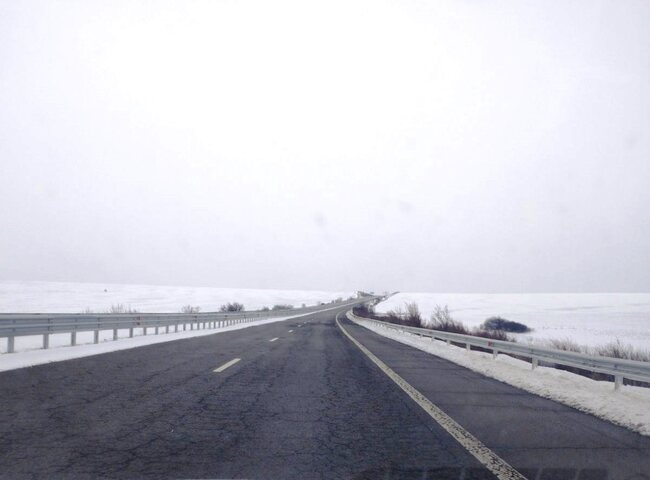 АПИ: Възстановено е движението за всички автомобили по 35-километровия участък от АМ „Тракия“ между Карнобат и Бургас