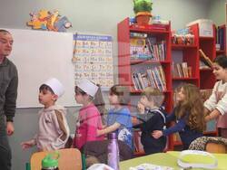 Ученици от училище „Св. св. Кирил и Методий“ в Атина работят по проект „Моята лична хигиена, моето здраве“