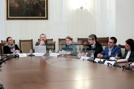 Парламент - Подкомисия - защита на потребителите и ограничаване на монополите - заседание