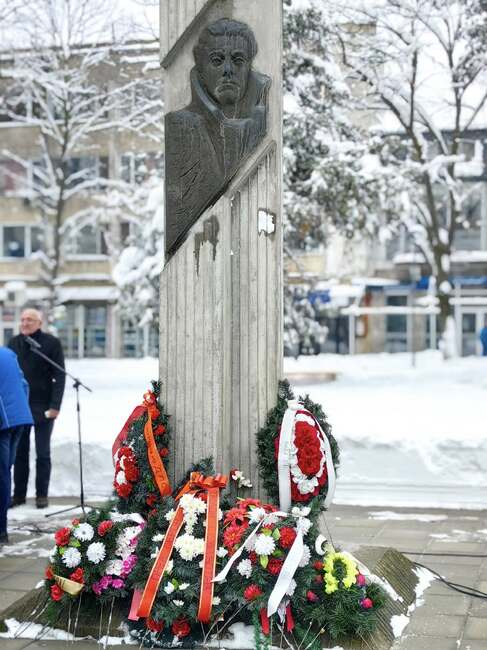 С общоградски ритуал в Кубрат почетоха паметта на Апостола на свободата