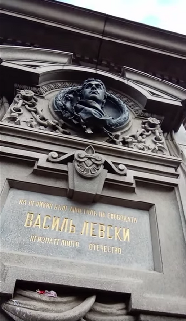 Осмокласничка от център „МЕДИА“ в Каракурт подготви репортаж за годишнината от гибелта на Васил Левски