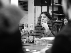 В Младежкия театър започнаха репетициите на „Сън в лятна нощ”, снимка – Младежки театър