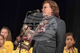 Ловеч - ОУ „Васил Левски" - празник - Корнелия Маринова 