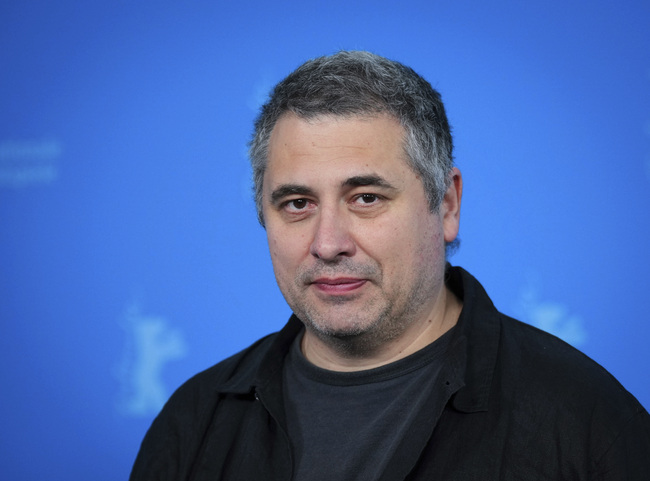Режисьорът Раду Жуде продължава дисекцията си на съвременното румънско общество с "Континентал 25"