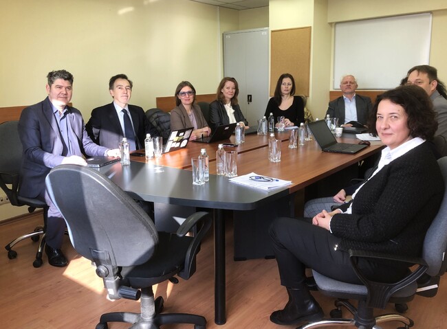 Недостигът на квалифициран персонал в общините е пречка за обществените поръчки, посочват експерти от Сметната палата и Световната банка