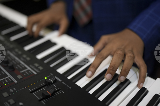 Германският музикант Константин Векер каза, че вече не може да свири на пиано заради заболяване