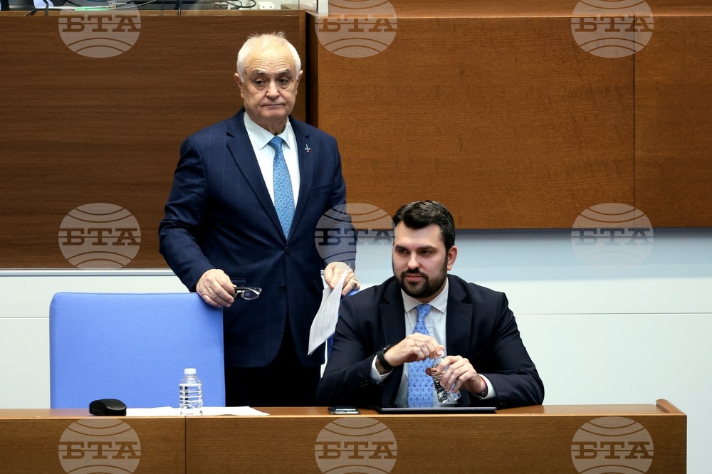 Никой не е искал от България участие в операцията по мироопазване в Украйна, която може да се случи, каза министър Атанас Запрянов