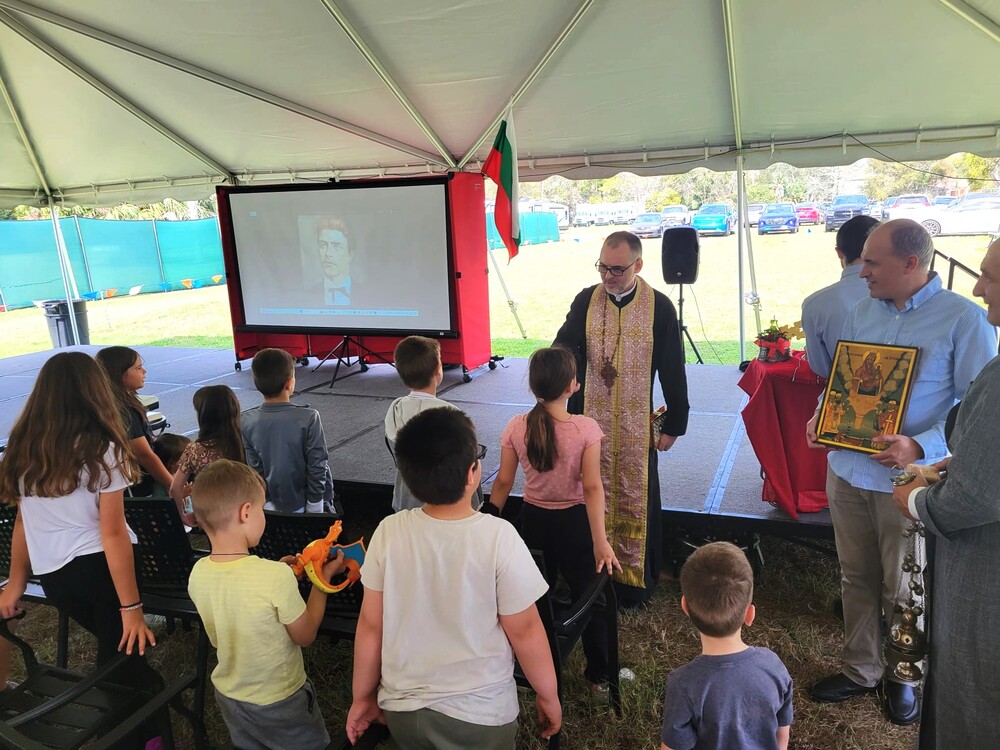 Възпоменателна панихида в памет на Васил Левски бе отслужена в църквата „Свети Георги Победоносец“ в Орландо, САЩ