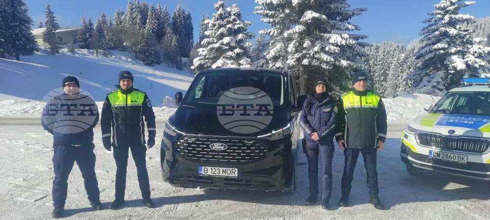 Two Romanian Officers Join Bulgarian Patrols in Pamporovo Resort