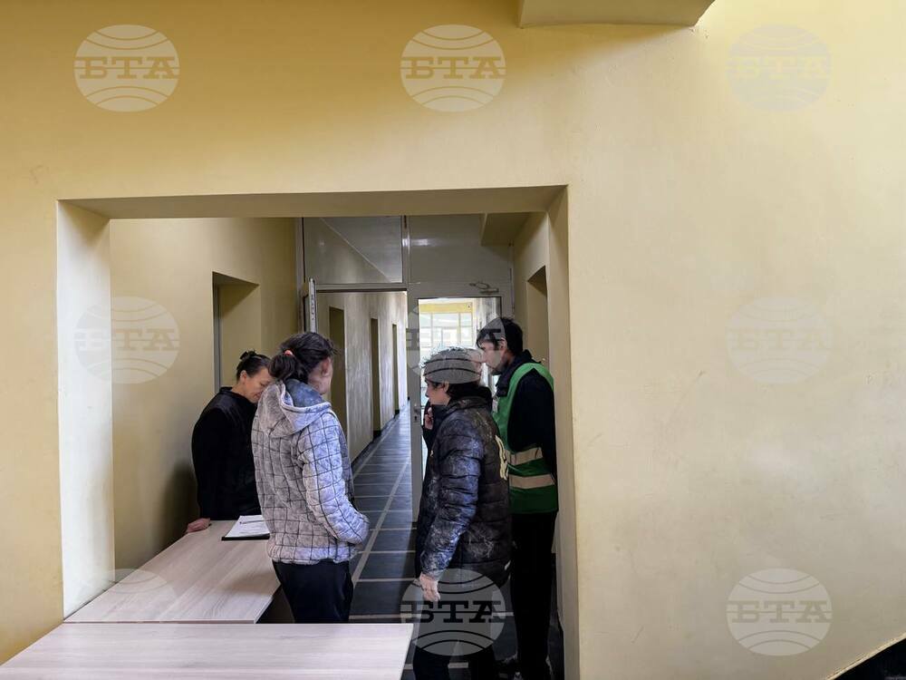 Център за временно настаняване "Света София" - раздаване на храна