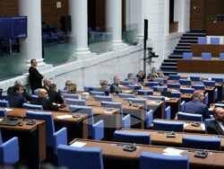 Парламент - заседание