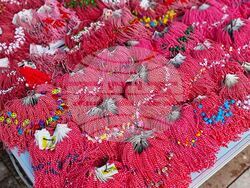 Ямбол - мартеници - базар