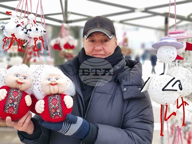 Ямбол - мартеници - базар